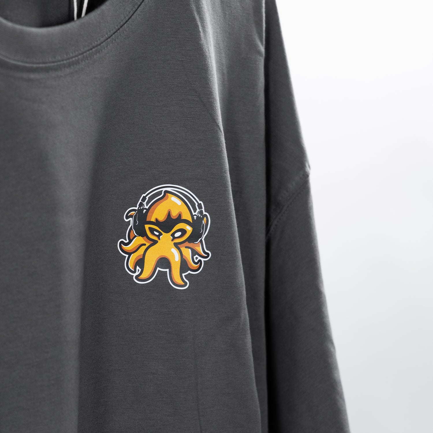 Essential Cartoon ENCELADUS Charcoal - Oversize
