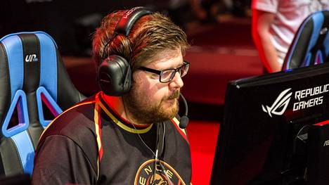 ENCE is Happy to Welcome ASUS ROG as the Teams Title Sponsor